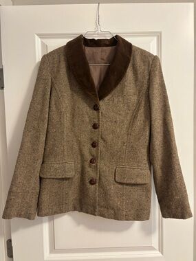 Vintage Brown Tweed Jacket with Velvet Collar
